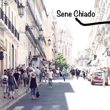 Rua Garrett @sene Chiado ליסבון
